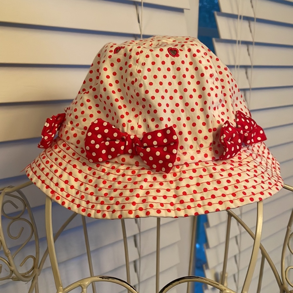 Disney child’s hat. - Picture 4 of 10